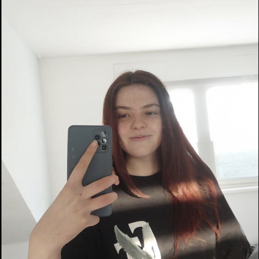 Nina Hellstern